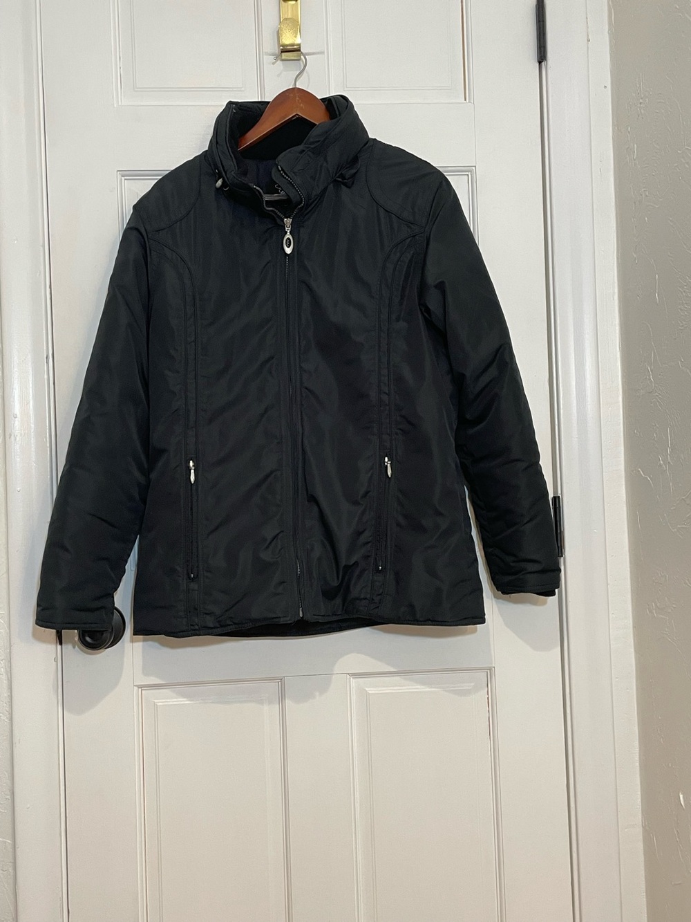Obermeyer Jacqueline Women’s Size 12 Black Insulated Ski Jacket Winter Coat